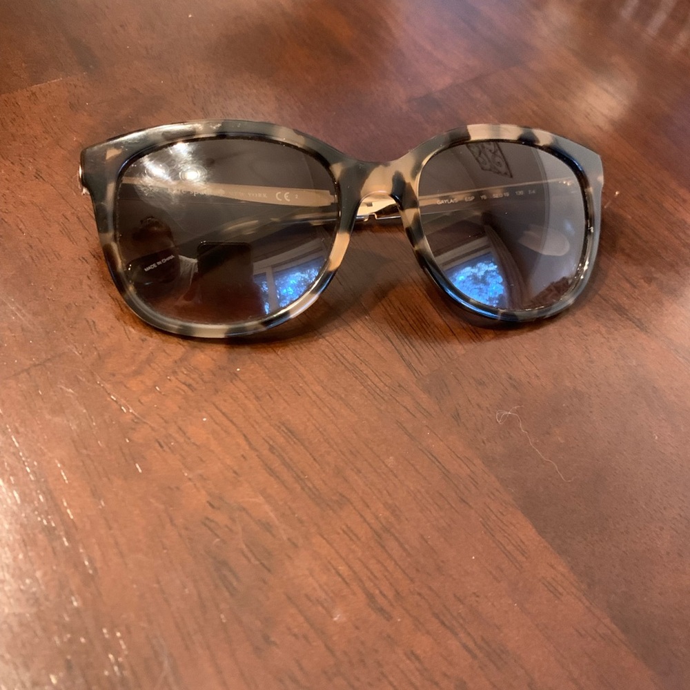 Kate Spade Gayla Sunglasses. EUC. Rose gold temples.